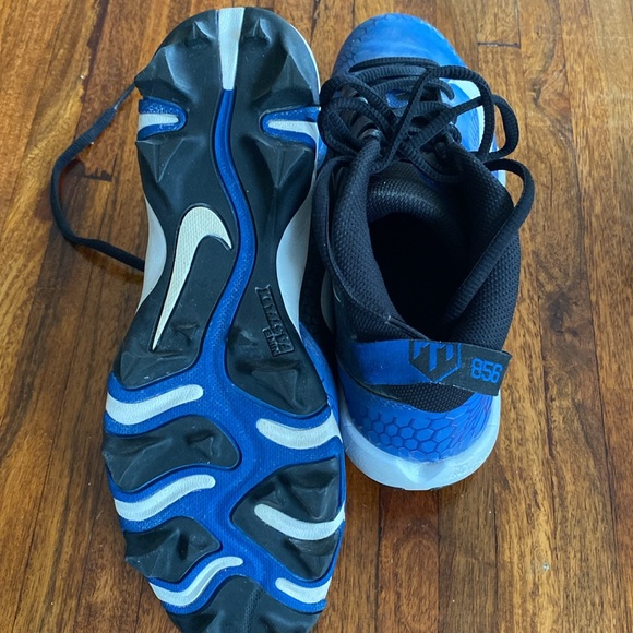 Baseball Nike cleats size 6Y FastFlex - Picture 8 of 12
